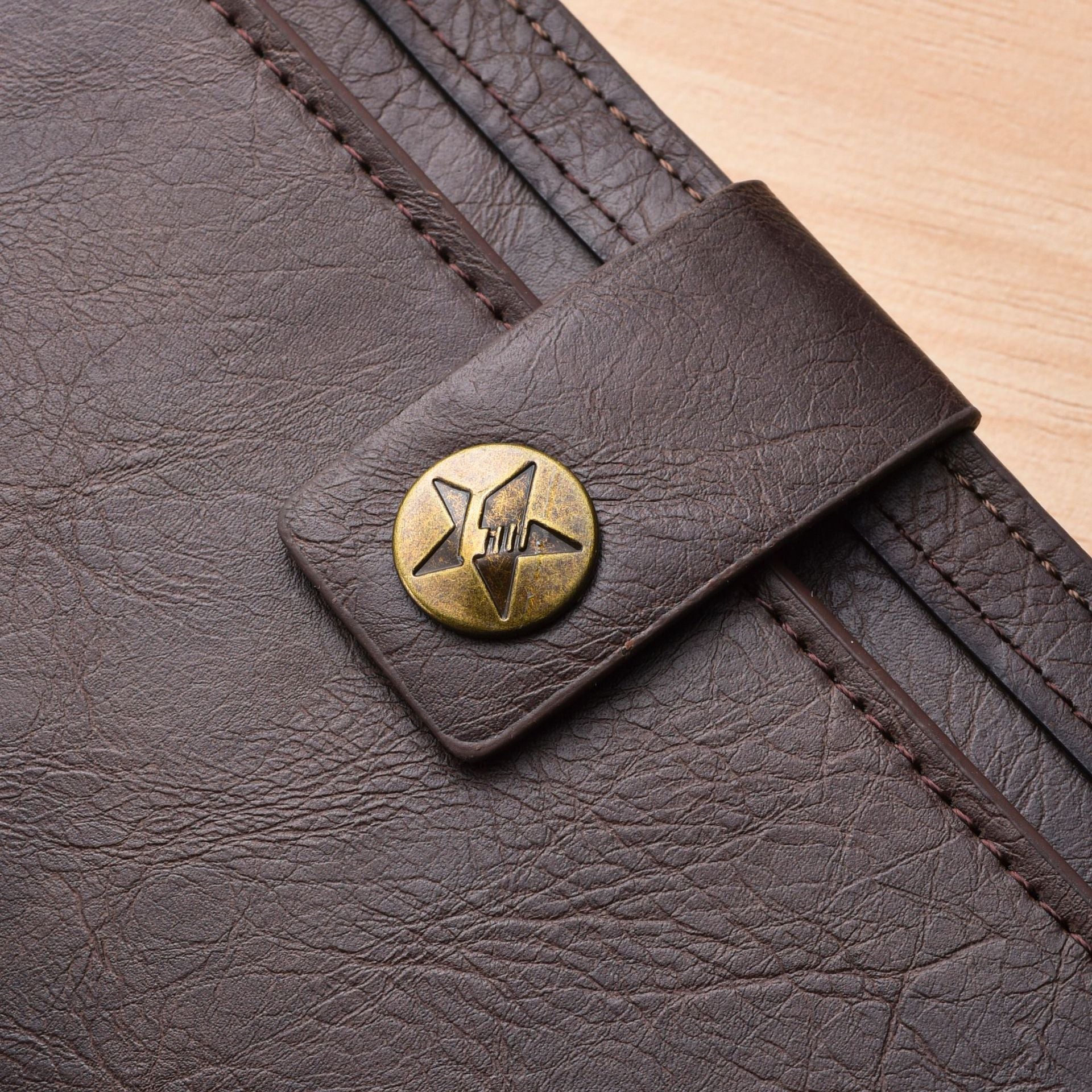 Vintage Star Button Long Leather Wallet