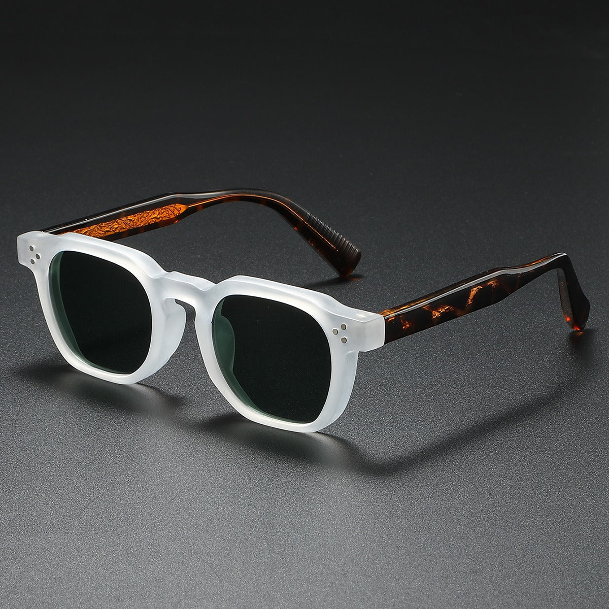 Urban Look Square Frame Polarized Glasses