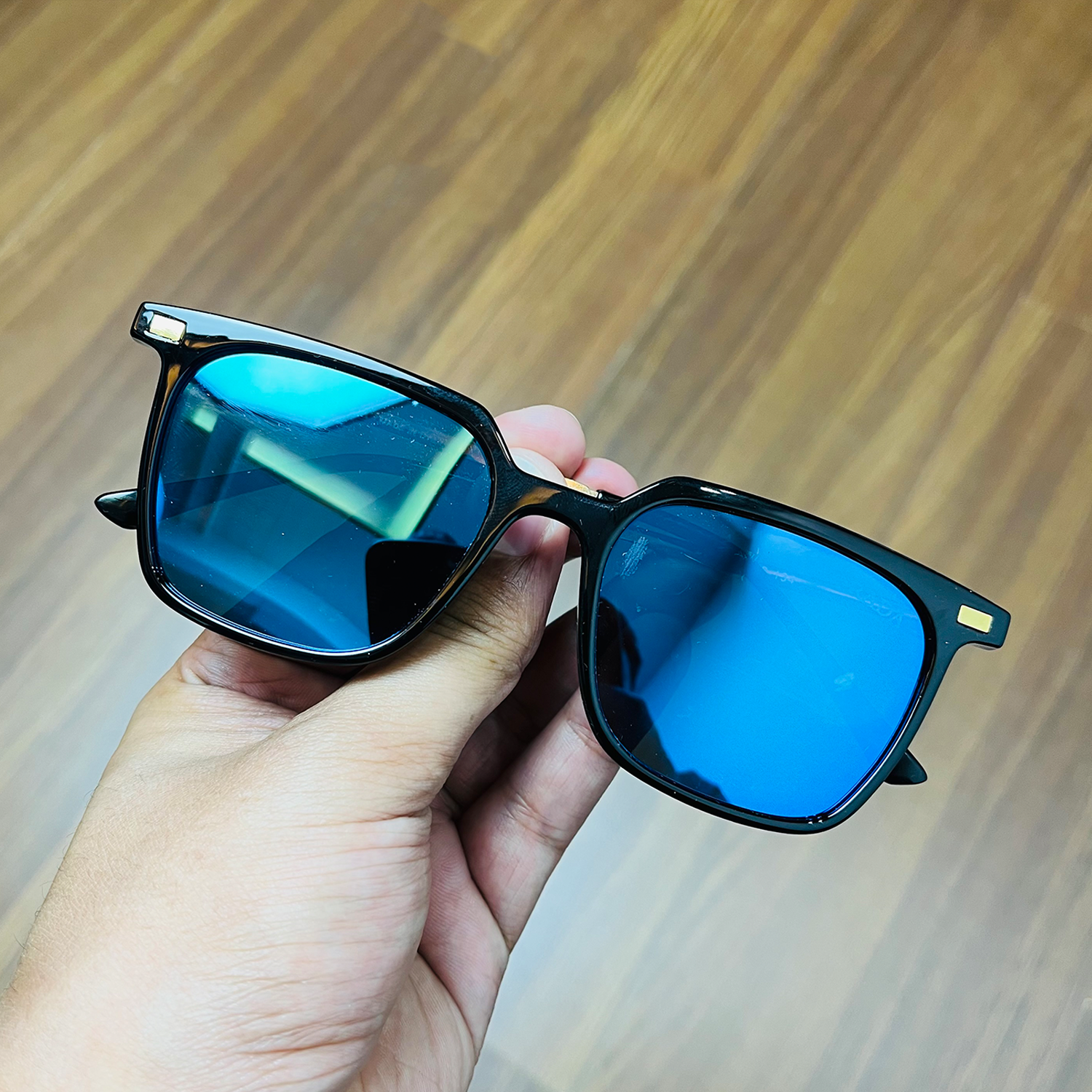 Gents sunglass sales