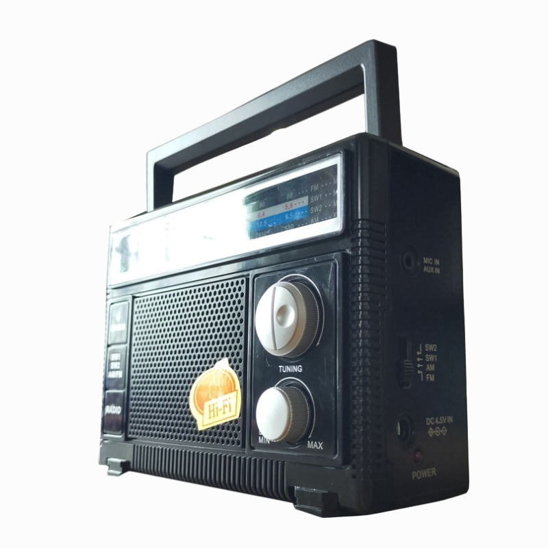Classic Retro Style Portable FM Radio