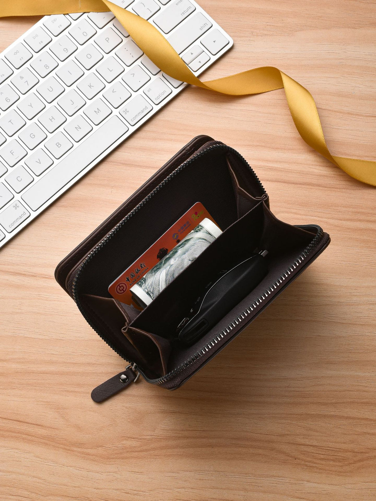Men's Wallet With Multiple Card Slots