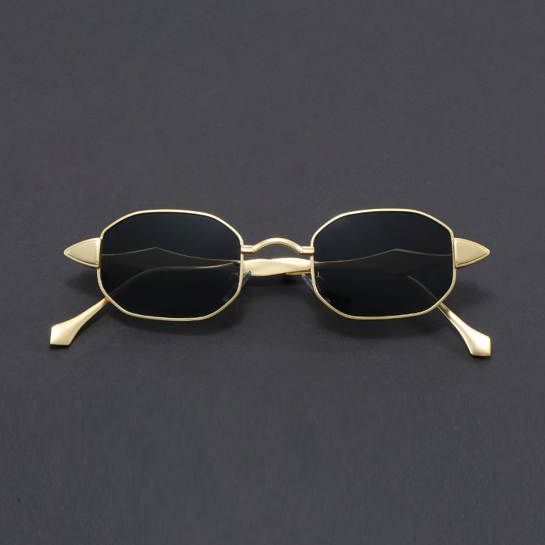 Victorian Luxe Metal Sunglass