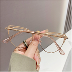 Celebrity Style Cat-Eye Trendy Eyewear - Pink Gold