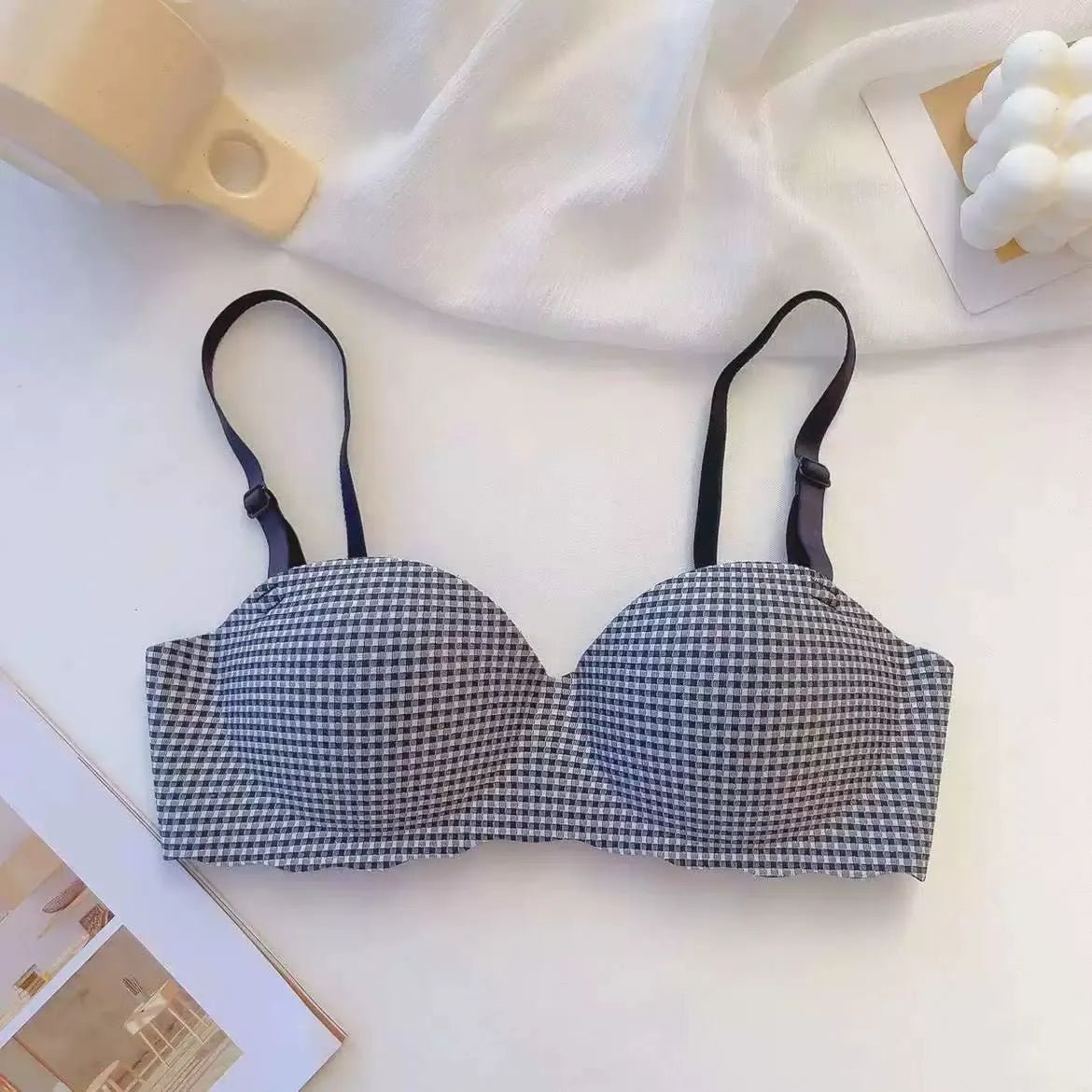 Thin Patterned Push-Up Bra