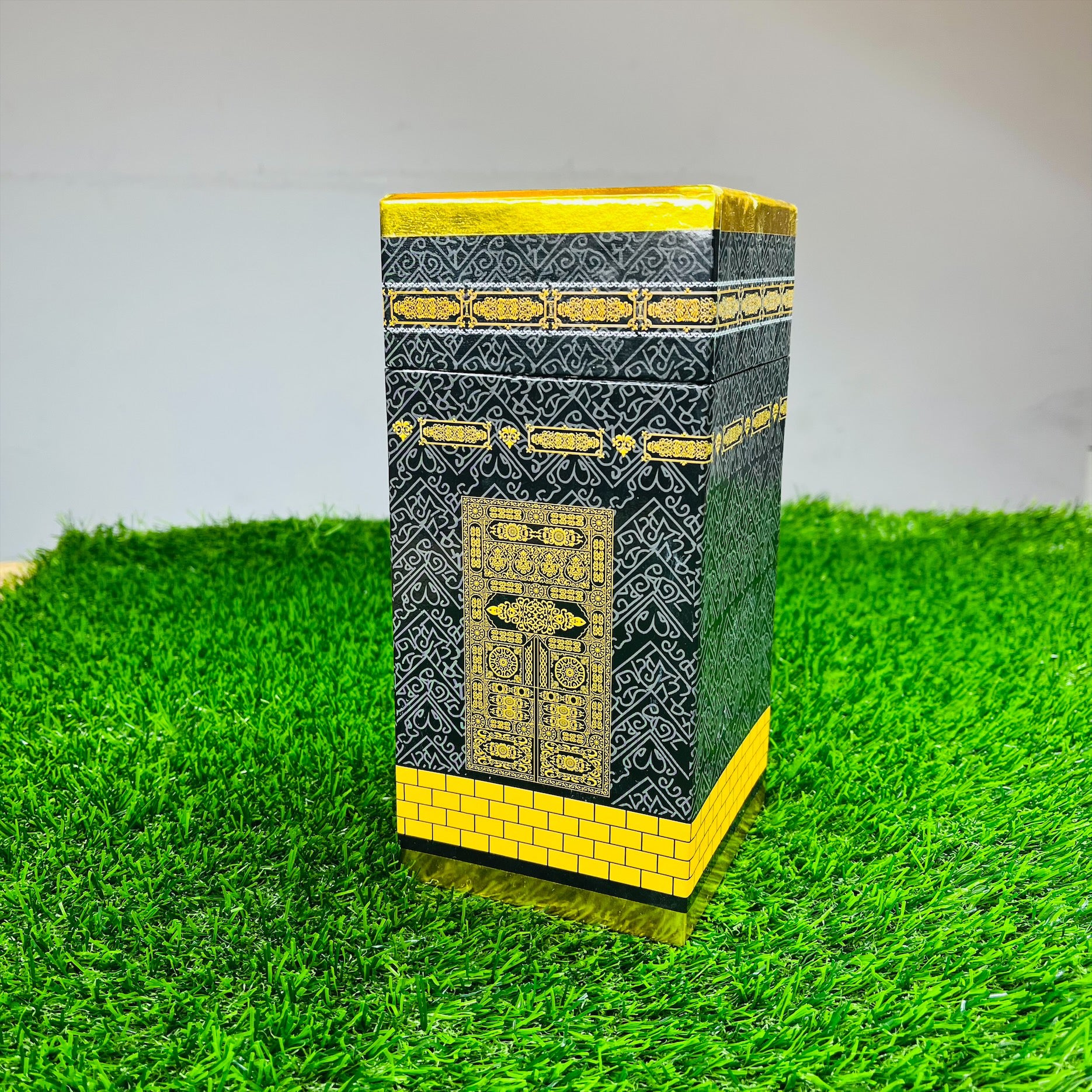 Premium Boxed Prayer Mat with Tasbeeh Attar